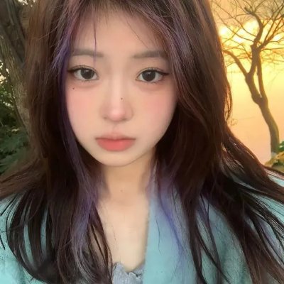 色肉毒蝎女
